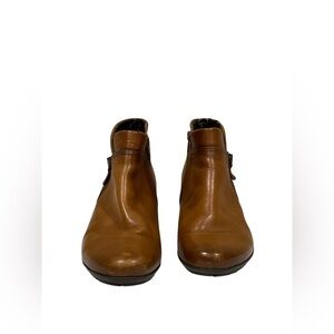 Women’s Gabor Brown Boot US Size 8.5